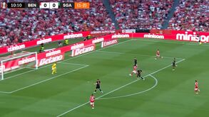 Pavlidis coloca o Benfica a vencer o St. Gallen