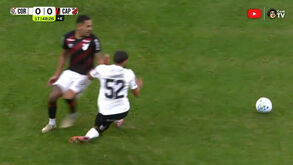 Zakaria Labyad sofre lesão arrepiante: ex-Sporting torceu o joelho e pode ficar meses fora dos relvados