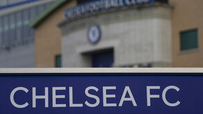 Chelsea 'escapa' a dedução de 6 pontos mas paga multa histórica e só pode inscrever jogadores em julho de 2027