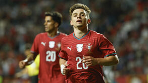 Manchester United e Liverpool competem por Francisco Conceição