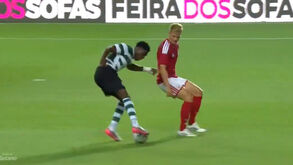 Doumbia fez o 2-1 no Sporting-Nottingham