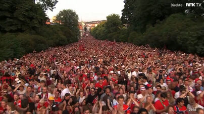 Uma verdadeira loucura: mais de 70 mil receberam seleção norueguesa em Oslo