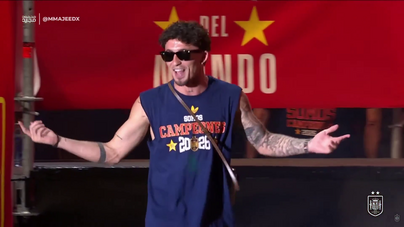 «Chamavam-no Cristiano Ronaldo, mas este tem um Mundial»: o momento em que Yéremy Pino foi chamado ao palco da festa