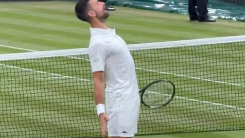 Dançou e até faz uma espécie de 'siiiiii': Djokovic eufórico após vencer batalha épica de mais de 5 horas em Wimbledon
