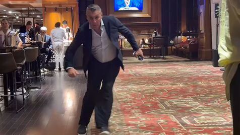 «Esse sou eu?»: Vieri tentou imitar Ronaldo 'Fenómeno' e o resultado foram... muitas gargalhadas