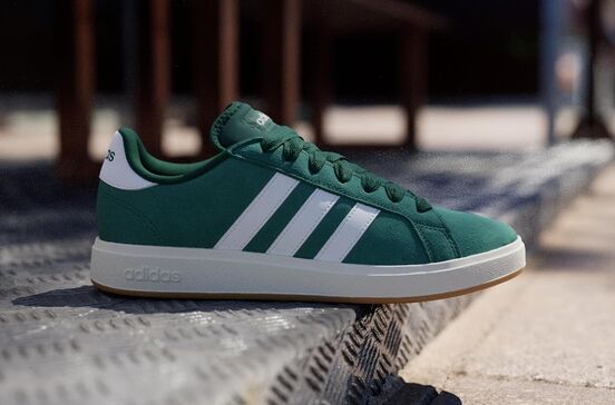 Ténis Adidas Grand Court Base verdes em promoção na Amazon