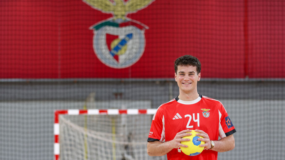 Ander Izquierdo renova até 2028