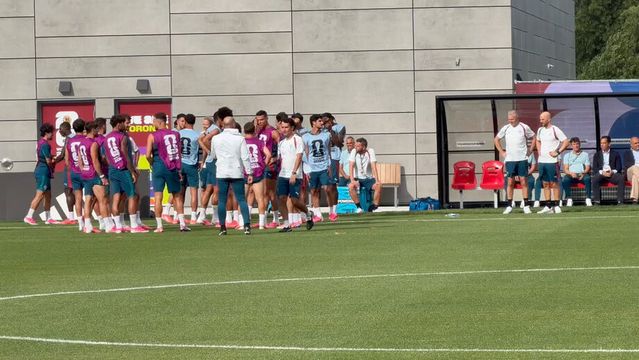 Portugal fez o último treino antes do jogo com a Croácia