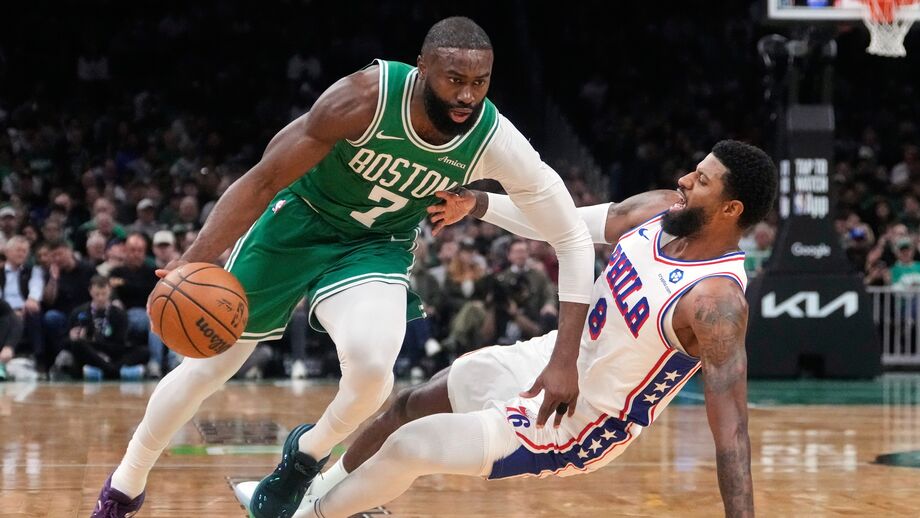 Jaylen Brown ruma aos 76ers