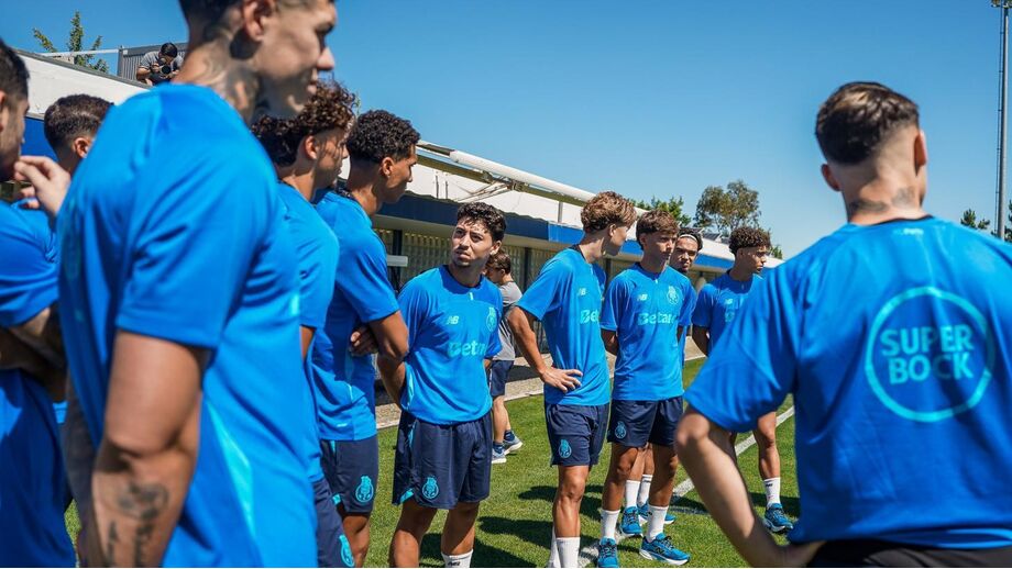 Plantel do FC Porto de regresso ao trabalho