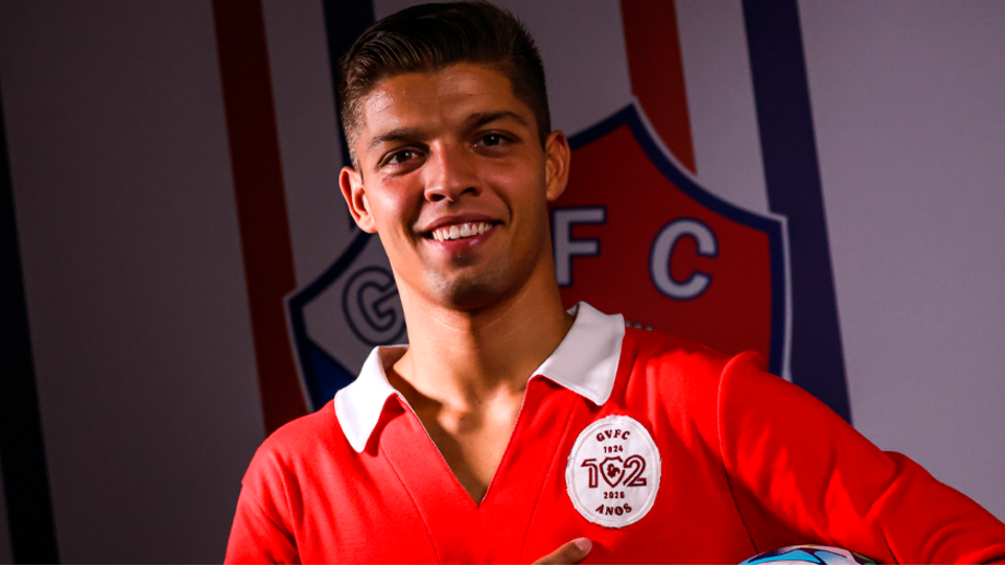 Diogo Prioste com as cores do Gil Vicente