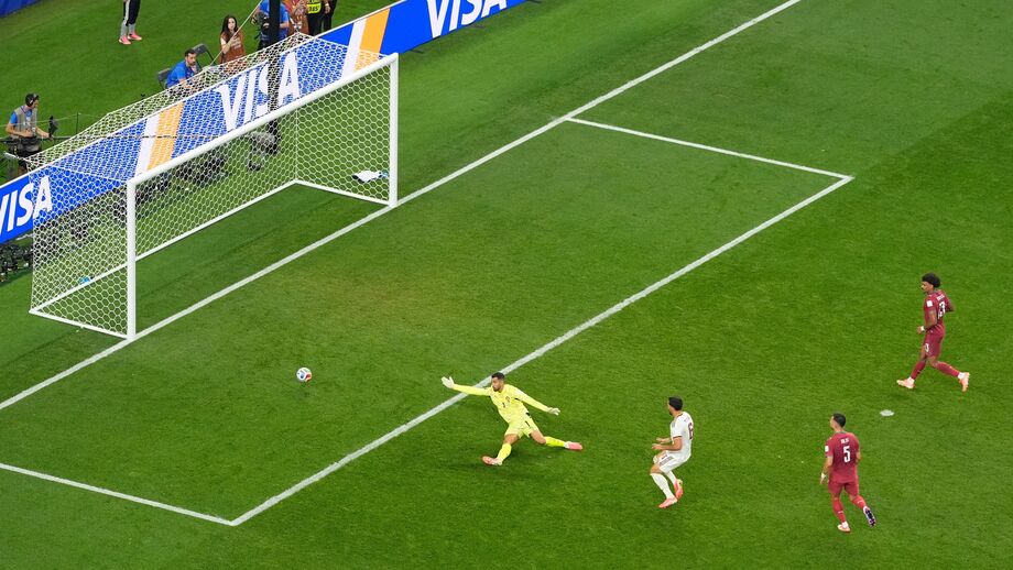 Merino marca o golo da vitória de Espanha frente a Portugal