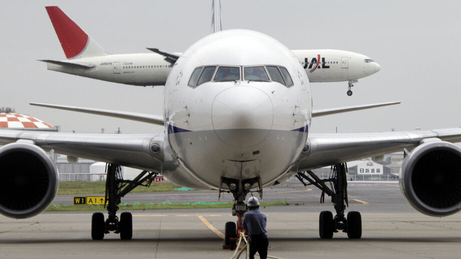 Boeing 737 desaparece na costa do Paquistão