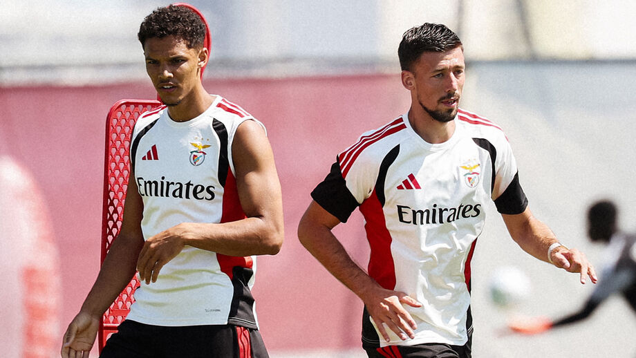 Bah e Lenglet lado a lado em mais uma sessão de treino do Benfica