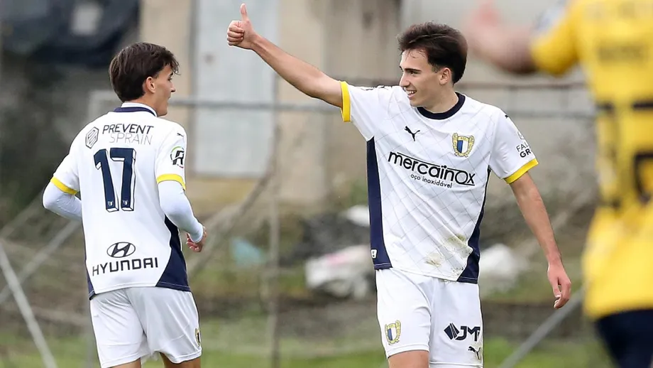Rodrigo Ribeiro (à direita) vai se reforço do Felgueiras