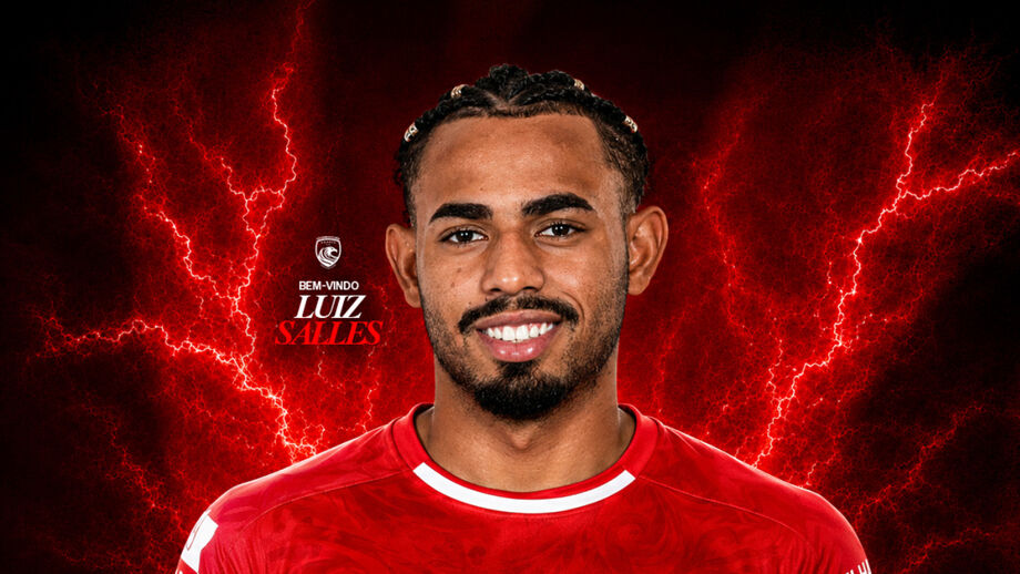 Luiz Salles, mais conhecido por Sorriso, chega do Athletico Paranaense