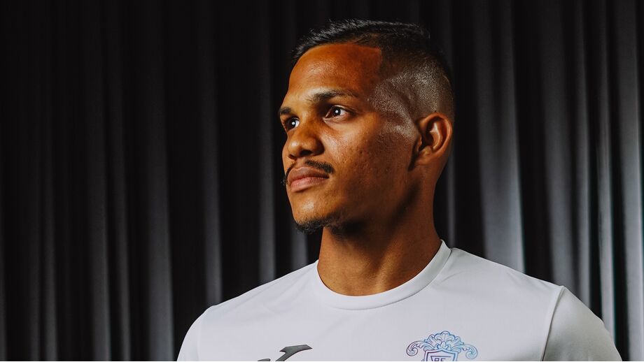 João Guilherme em definitivo no Académico