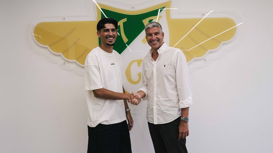 Joao Veloso apresentado pelo Moreirense