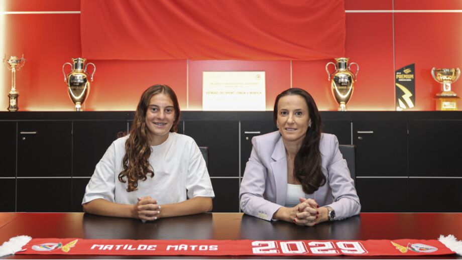 Matilde Matos com Mónica Jorge, diretora do Benfica