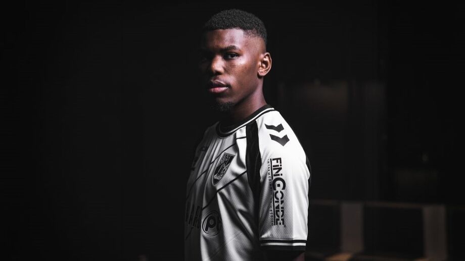 Lohann Doucet oficializado no V. Guimarães