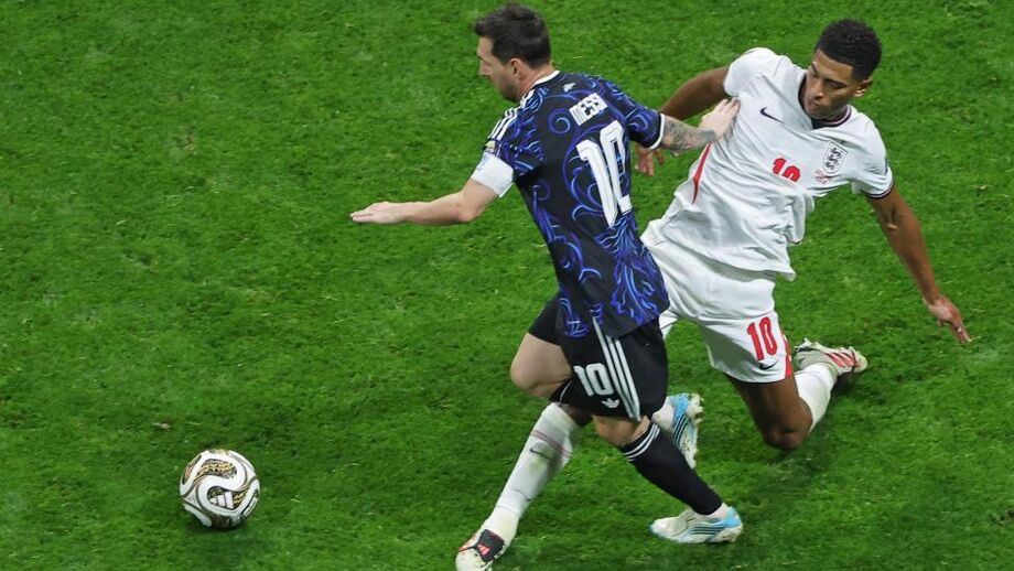 Messi frente a Bellingham no Argentina-Inglaterra