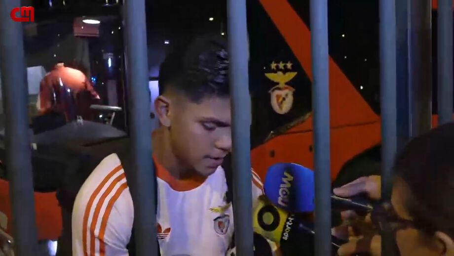 Jovem brasileiro contratado pelo Benfica esta época em declarações à CMTV