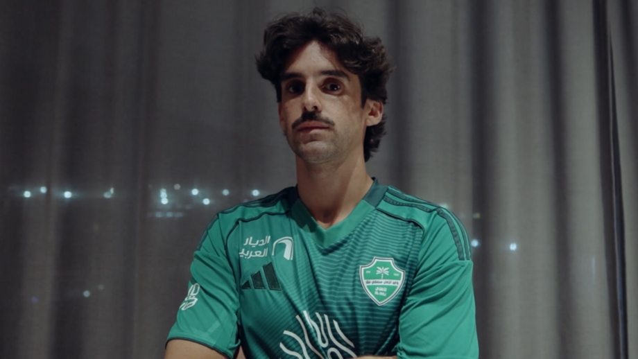 Trincão foi apresentado recentemente no Al Ahli