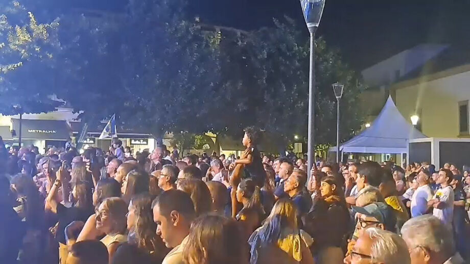 Centenas de adeptos juntaram-se no centro da cidade minhota