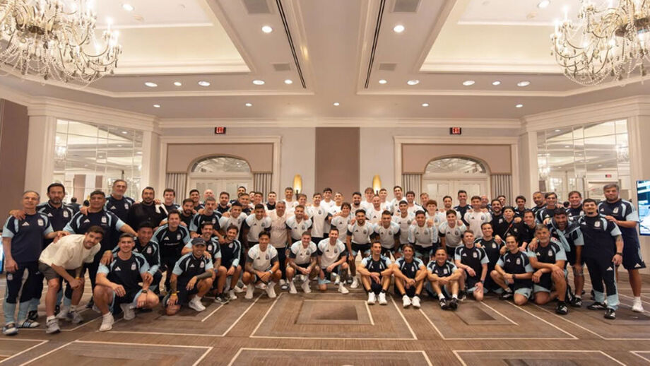 A foto de família da seleção da Argentina na véspera da final do Mundial'2026
