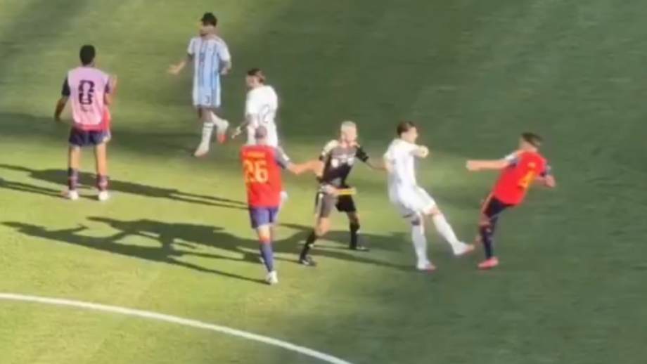 Cenas lamentáveis no fim do jogo derradeiro do Mundial'2026