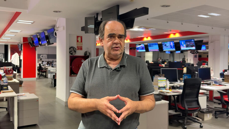 Redator principal de Record comenta a final entre Espanha e Argentina