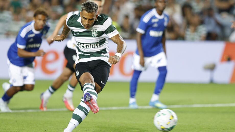 Zalazar marcou na estreia
