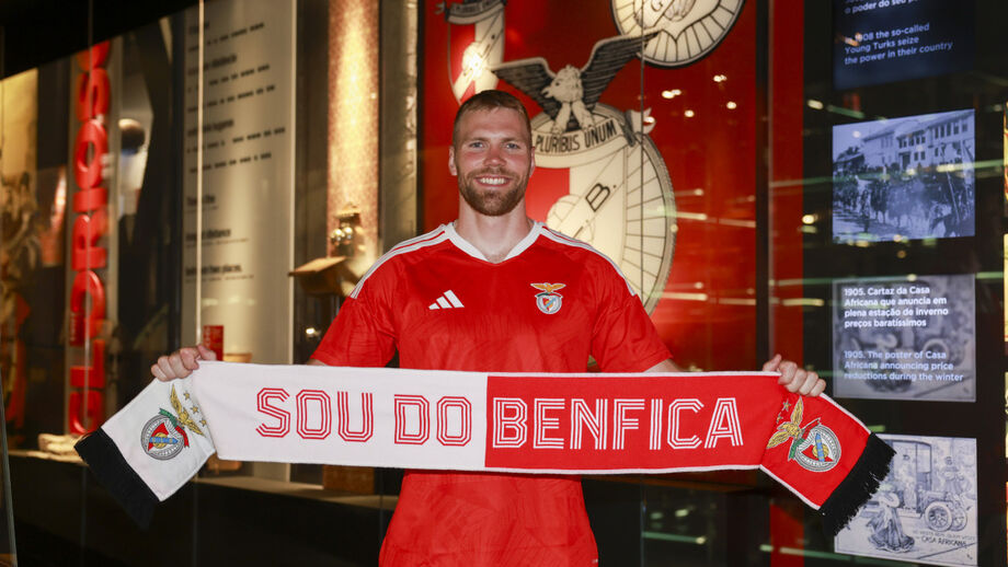 William Bogojevic assina até 2028 com o Benfica