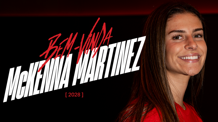McKenna Martinez assina contrato até 2028