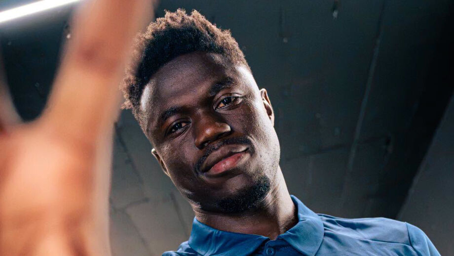 Central hambiano Yaya Bojang é um dos alunos 