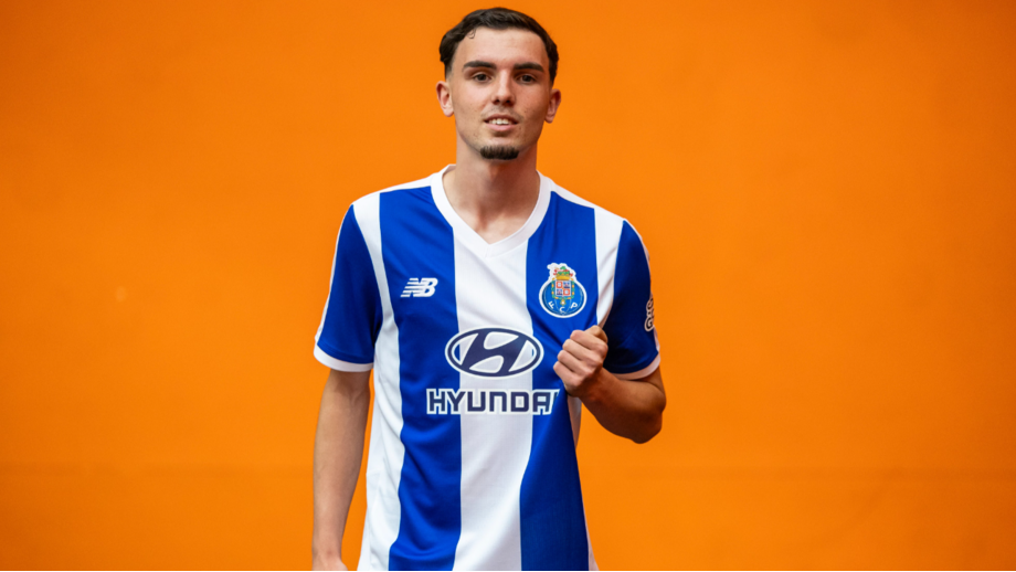 Leandro Silva sobe ao plantel principal do FC Porto