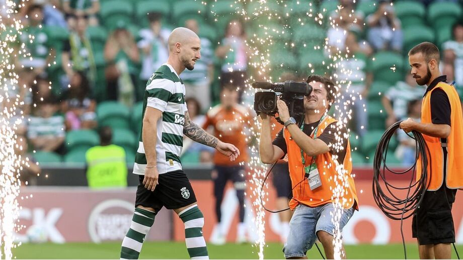 Nuno Santos foi apresentado em Alvalade