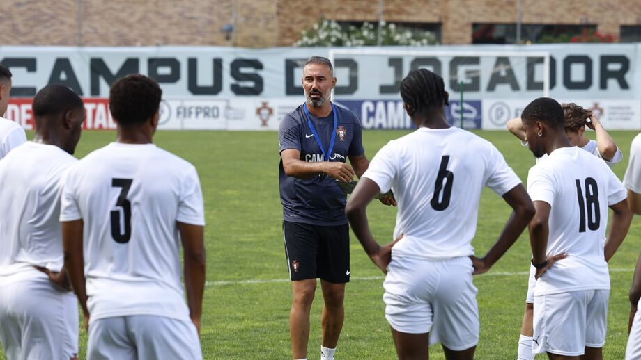 Élio Martins, treinador do 24.º Estágio do Jogador