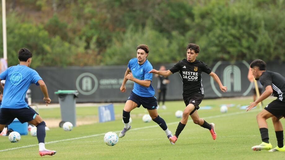 Jogo entre FC Porto B e Lus. Lourosa