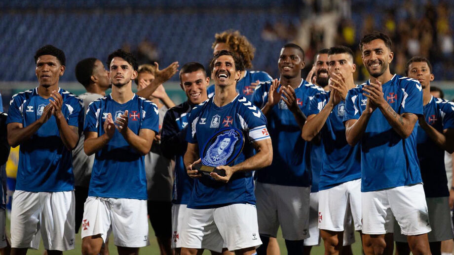 Belenenses festeja conquista da 2.ª edição do Troféu Vicente Lucas 