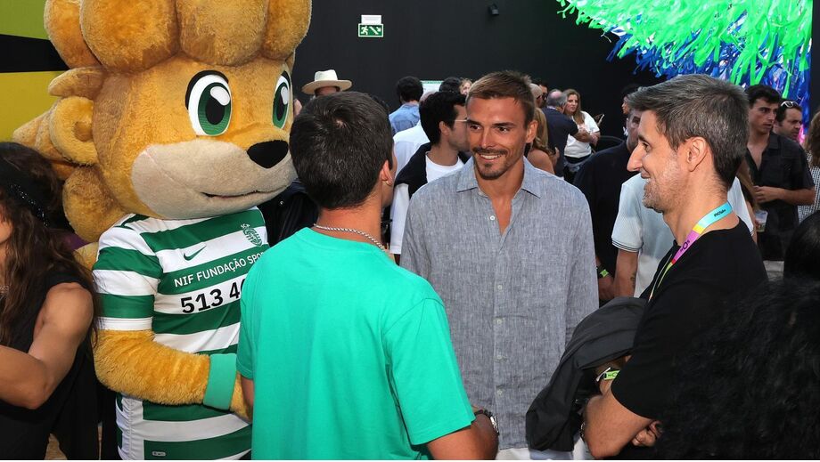 João Palhinha 'posou' com a mascote do Sporting no NOS Alive