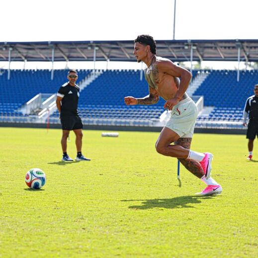 Richard Ríos a treinar em Miami
