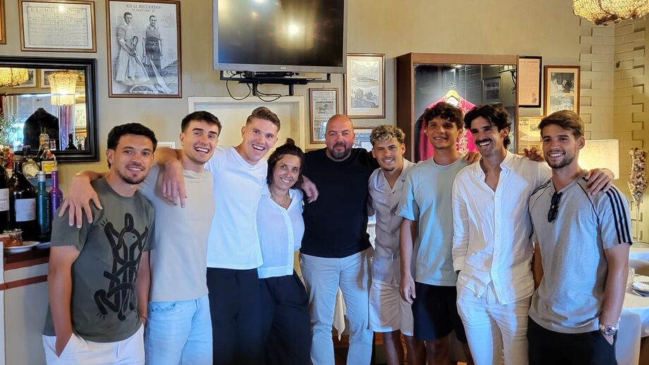 Trincão despede-se dos colegas do Sporting em almoço com Gyökeres antes de rumar a Arábia Saudita