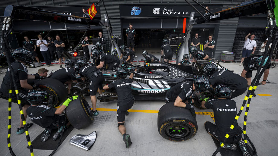 Mecânicos da Mercedes
