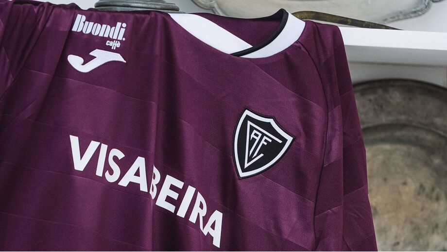 Terceiro equipamento do Académico Viseu para 2026/27
