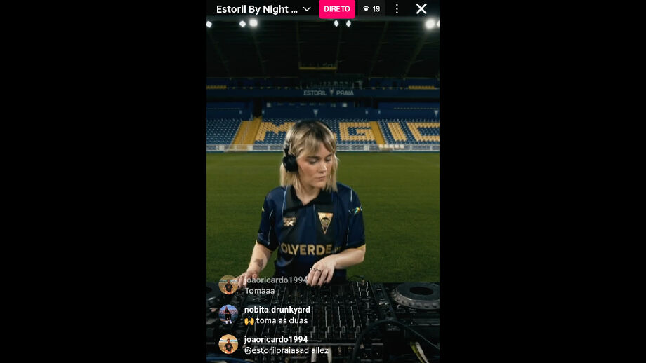 DJ Armanda Santana exibe o 3.º equipamento do Estoril