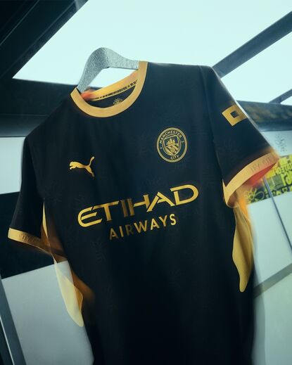 Preto e amarelo: Manchester City apresenta equipamento alternativo para 2026/27