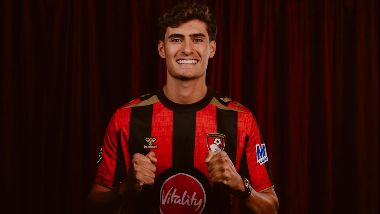 António Silva deixou o Benfica e foi oficializado no Bournemouth