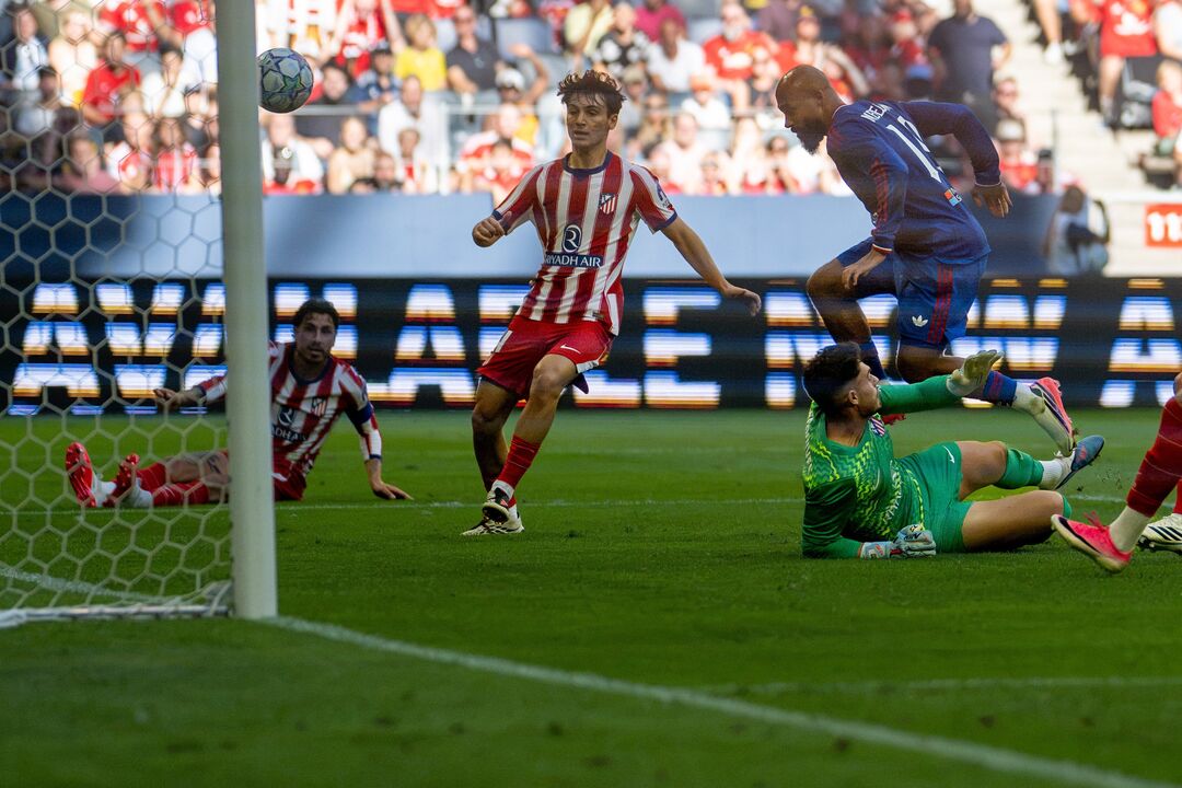 Manchester United derrota o Atlético Madrid por 2-1 na Suécia