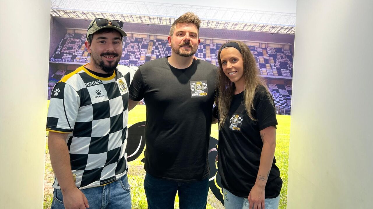 Camisola do Movimento Salvar o Boavista entregue aos apoiantes